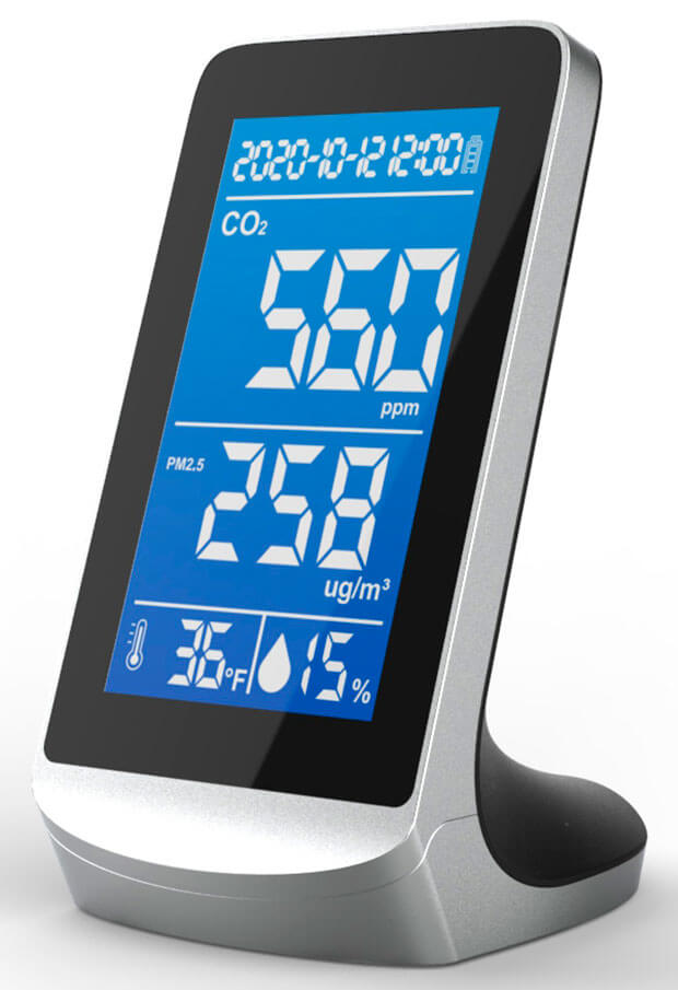 Monitor ktorý sníma kvalitu vzduchu s modrým displejom